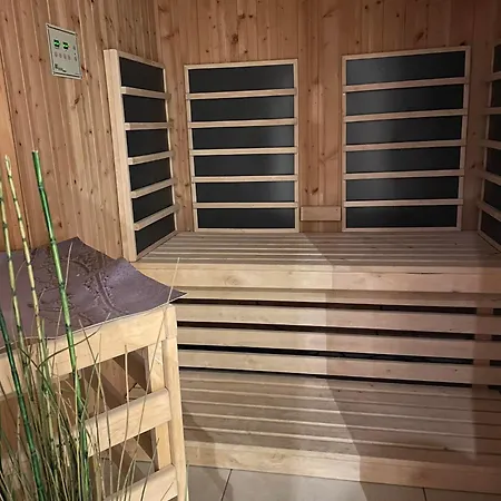 アパート And Mehr *